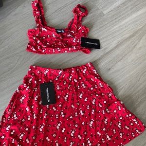 Red floral skater skirt and top sz 6